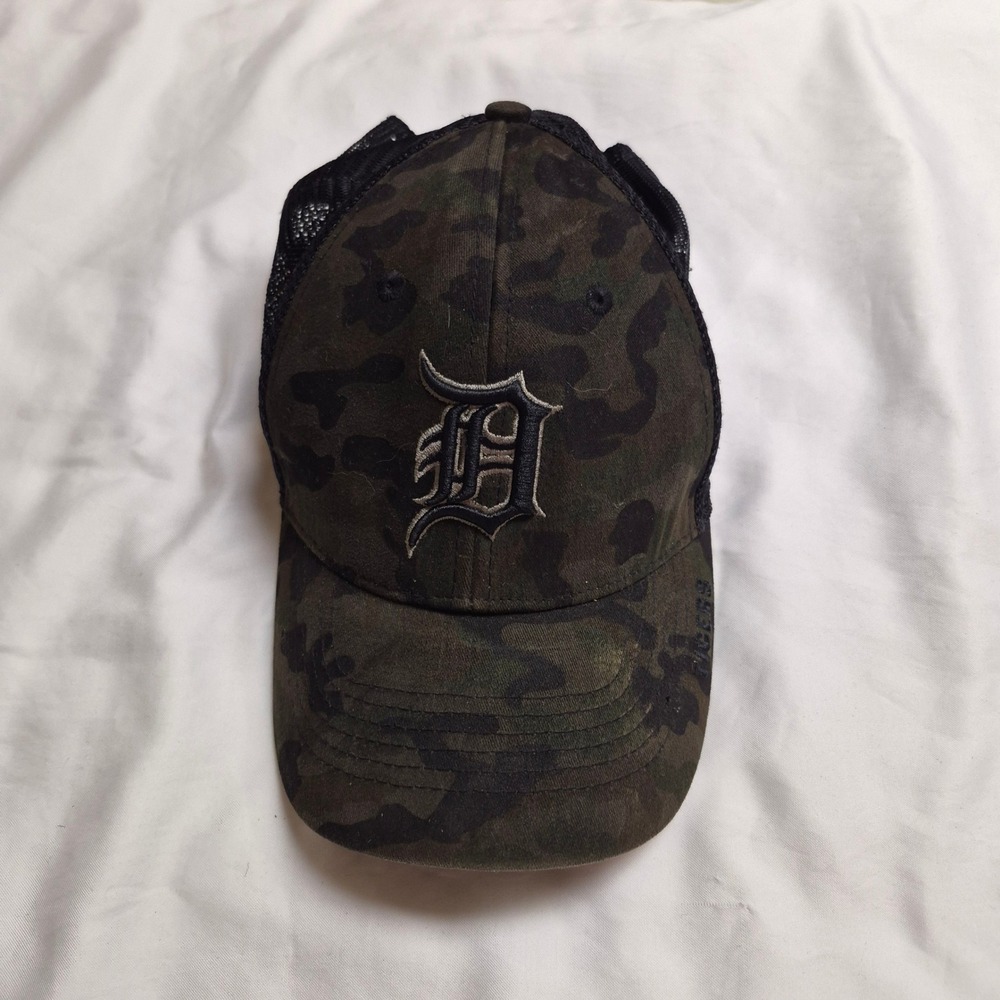 Detroit Tigers MLB Fan Favorite Camo Trucker Hat Mens Snapback Mesh Cap Gothic D